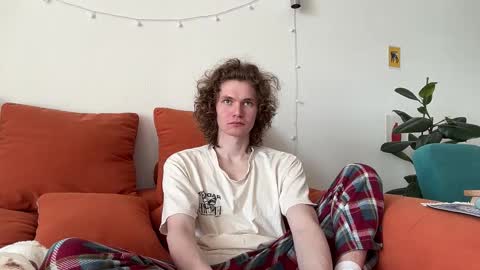 Di Alex online show from March 22, 8:29 am