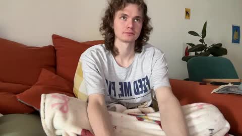 Di Alex online show from April 2, 8:01 am