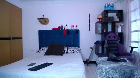 Snapshot of diabla_sexyboobs chatting on February 3, 8:24 pm D I A B L A online show from February 3, 8:24 pm