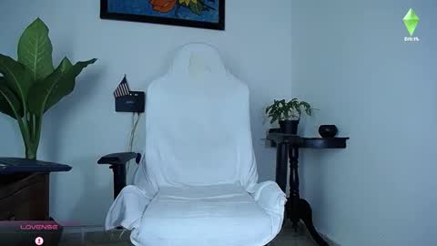 Snapshot of diamond_black00 chatting on February 9, 5:06 pm MaSSimo online show from February 9, 5:06 pm