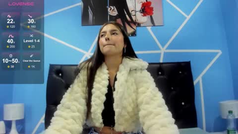 Snapshot of diamond_juliana_ chatting on January 16, 3:43 am diamond_juliana_ online show from January 16, 3:43 am