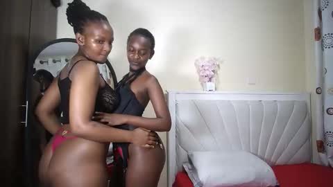 Snapshot of diamond_siren chatting on April 9, 8:14 pm Cutie online show from April 9, 8:14 pm