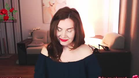 Diana DeLua online show from May 28, 8:44 am