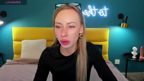 Diana  online show from May 24, 8:52 am