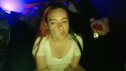 Snapshot of diana_smit_ chatting on February 14, 2:41 am diana online show from February 14, 2:41 am