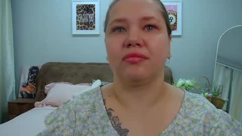 Snapshot of dianakristol chatting on May 19, 6:31 am Diana online show from May 19, 6:31 am