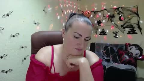Snapshot of dianamgg chatting on October 27, 6:23 pm Diana online show from October 27, 6:23 pm