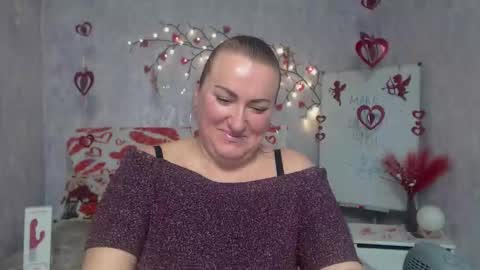 Snapshot of dianamgg chatting on February 10, 7:34 am Diana online show from February 10, 7:34 am