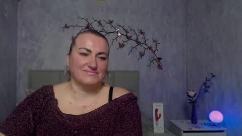 Snapshot of dianamgg chatting on February 25, 6:45 am Diana online show from February 25, 6:45 am