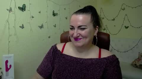 Snapshot of dianamgg chatting on March 3, 6:19 am Diana online show from March 3, 6:19 am
