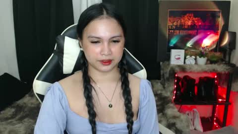 Snapshot of diane_intownx chatting on January 19, 9:33 am Diane online show from January 19, 9:33 am