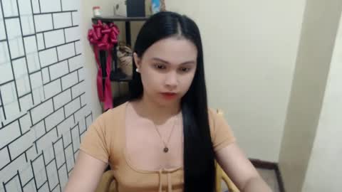 Snapshot of diane_intownx chatting on February 5, 1:44 pm Diane online show from February 5, 1:44 pm