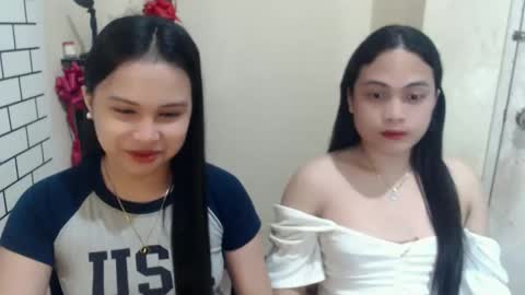 Snapshot of diane_intownx chatting on February 21, 5:53 pm Diane online show from February 21, 5:53 pm