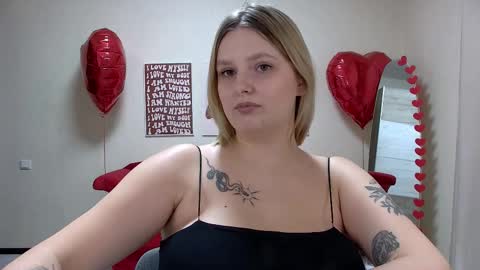 Diane Mills online show from February 24, 8:07 pm