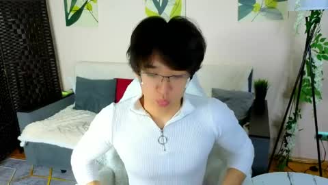 Adam online show from April 18, 6:28 am