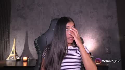 Snapshot of dianne_nanatzu chatting on December 27, 3:20 am Melania - online show from December 27, 3:20 am