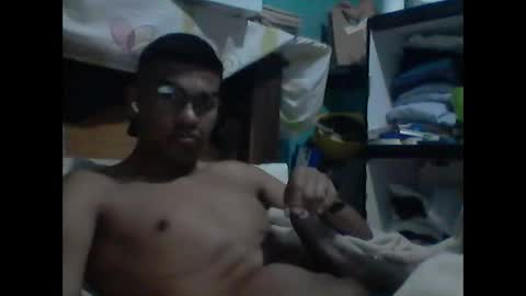 Snapshot of dick577943 chatting on December 21, 3:58 am dick577943 online show from December 21, 3:58 am