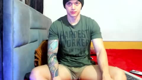 jhon online show from December 4, 7:56 pm