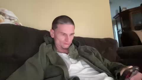 Snapshot of dickabitchdown chatting on October 10, 11:20 am DickABitchDown Alexys real spanishmami online show from October 10, 11:20 am