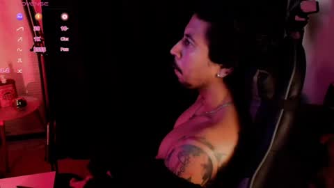Snapshot of dickdamian_ chatting on June 16, 3:25 pm Damin online show from June 16, 3:25 pm