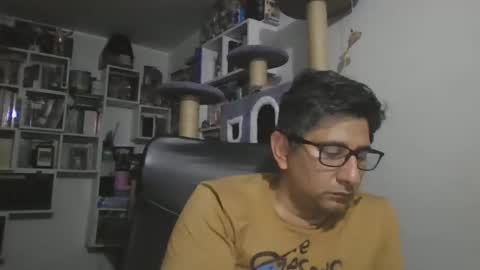 dickeduardo online show from March 8, 4:49 am