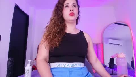 Diane online show from December 4, 7:22 pm