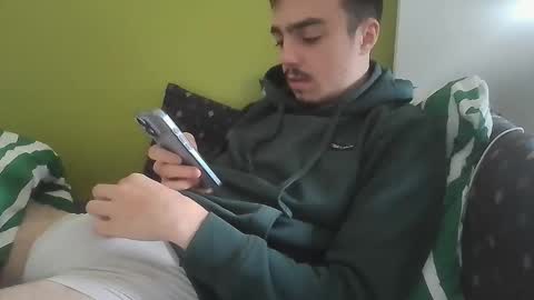 Snapshot of didiery668974 chatting on October 27, 1:37 pm didiery668974 online show from October 27, 1:37 pm