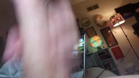 Snapshot of didudoit chatting on February 16, 1:38 pm Dug 53 online show from February 16, 1:38 pm