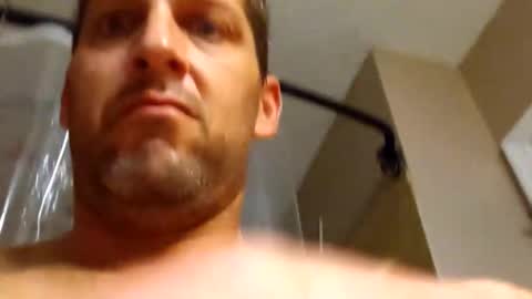 Snapshot of dig_bick_38 chatting on November 8, 2:17 pm Daddy online show from November 8, 2:17 pm