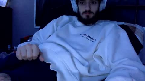 Snapshot of digbicknik chatting on February 4, 11:05 am digbicknik online show from February 4, 11:05 am