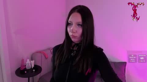 digitalhoe online show from April 13, 8:47 pm