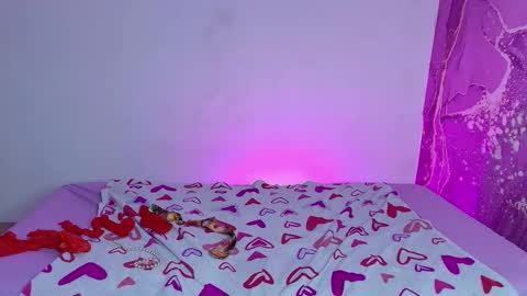 diiosa_latina online show from March 27, 7:46 pm