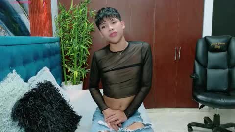  DILAN online show from February 4, 6:14 pm