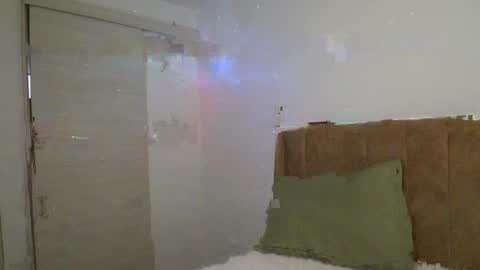 Dilan Coy online show from April 8, 9:15 pm