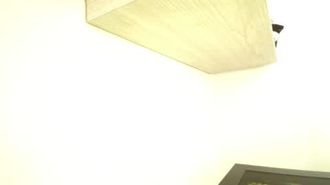 Snapshot of dilan_coy chatting on June 8, 9:04 pm Dilan Coy online show from June 8, 9:04 pm