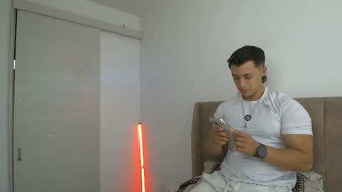 Snapshot of dilan_coy chatting on July 2, 9:10 pm Dilan Coy online show from July 2, 9:10 pm