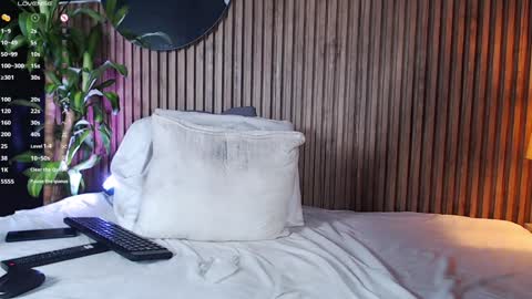 DilanJonnes online show from December 5, 12:55 pm