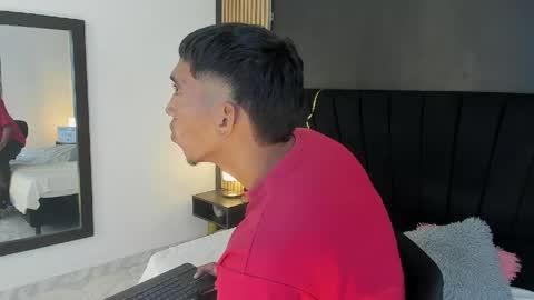 Snapshot of dilanx18 chatting on May 30, 1:41 pm DILAN online show from May 30, 1:41 pm