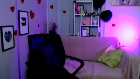 Snapshot of dilara_best chatting on February 22, 11:03 pm Dilyanude in pvt online show from February 22, 11:03 pm