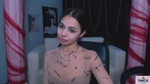 Snapshot of dilara_best chatting on February 24, 4:47 pm Dilyanude in pvt online show from February 24, 4:47 pm