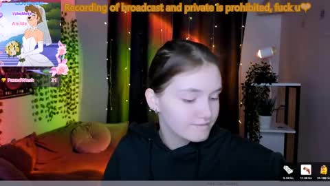 Dilara online show from May 26, 2:46 pm