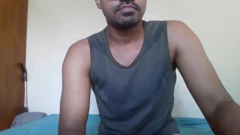 Snapshot of dilip_09 chatting on December 17, 2:44 am dilip_09 online show from December 17, 2:44 am