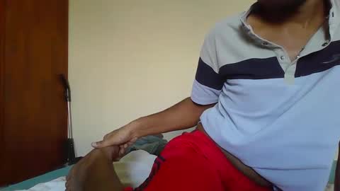 Snapshot of dilip_09 chatting on December 20, 2:52 am dilip_09 online show from December 20, 2:52 am