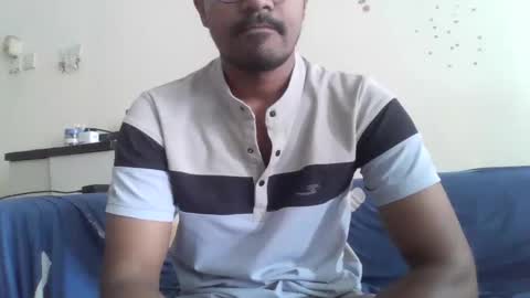 Snapshot of dilip_09 chatting on January 16, 5:53 am dilip_09 online show from January 16, 5:53 am