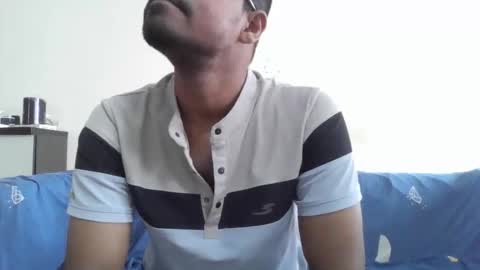 Snapshot of dilip_09 chatting on September 19, 2:46 am dilip_09 online show from September 19, 2:46 am