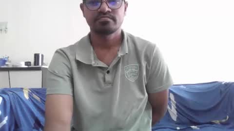 Snapshot of dilip_09 chatting on October 28, 2:26 am dilip_09 online show from October 28, 2:26 am