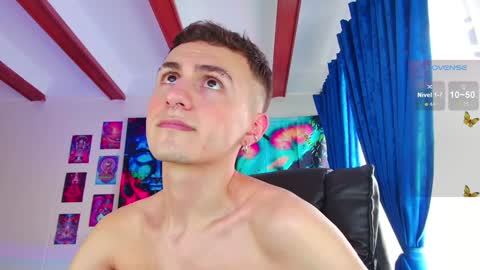 Snapshot of dimitri_bilak_ chatting on December 3, 9:45 pm Julian Independent Model online show from December 3, 9:45 pm