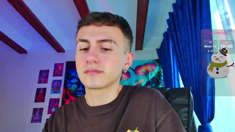 Snapshot of dimitri_bilak_ chatting on December 10, 10:26 pm Julian Independent Model online show from December 10, 10:26 pm