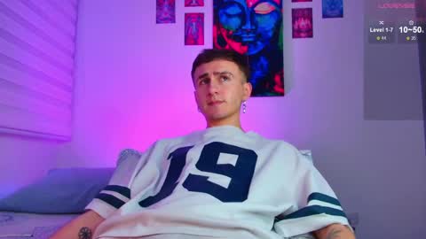 Julian Independent Model online show from May 27, 1:57 am