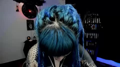 dimmuanddarkness online show from January 17, 8:41 am